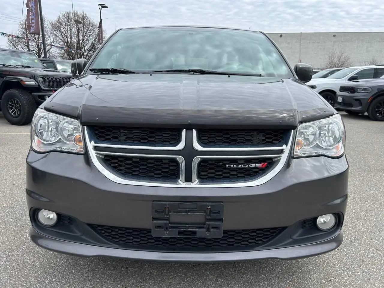 Dodge Grand Caravan снимка Dodge Grand Caravan