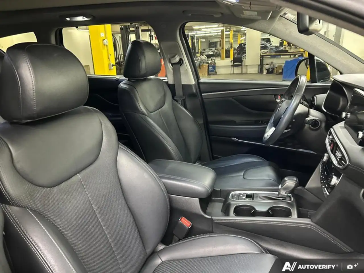 Hyundai SANTA FE снимка Hyundai SANTA FE