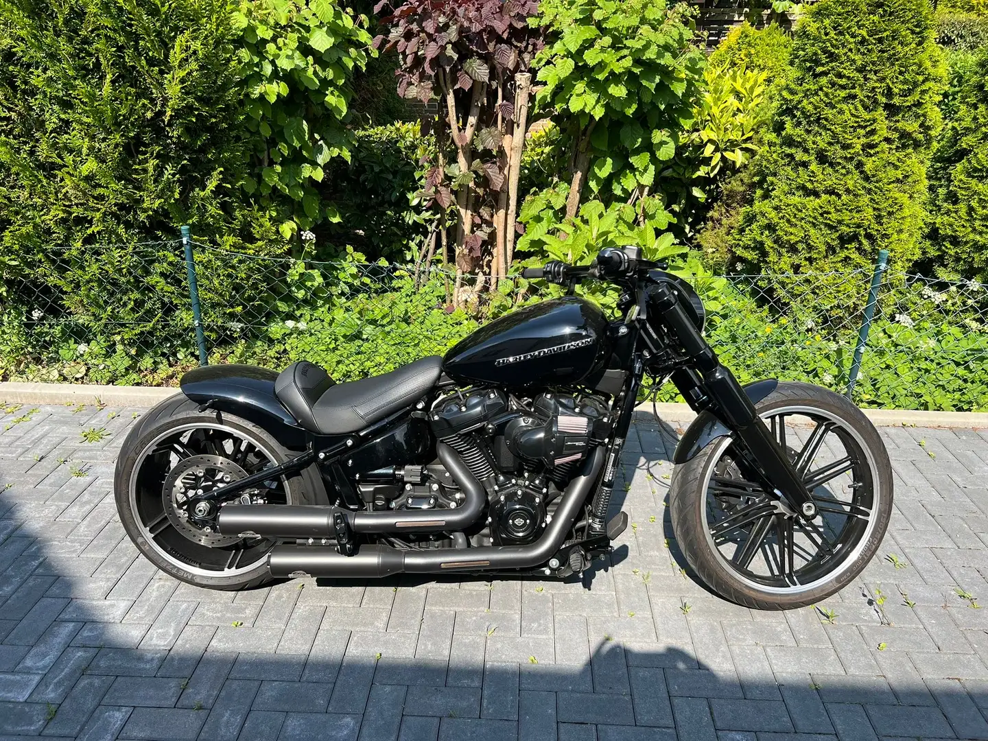 Harley-Davidson Breakout 114 Custom Bike - 2