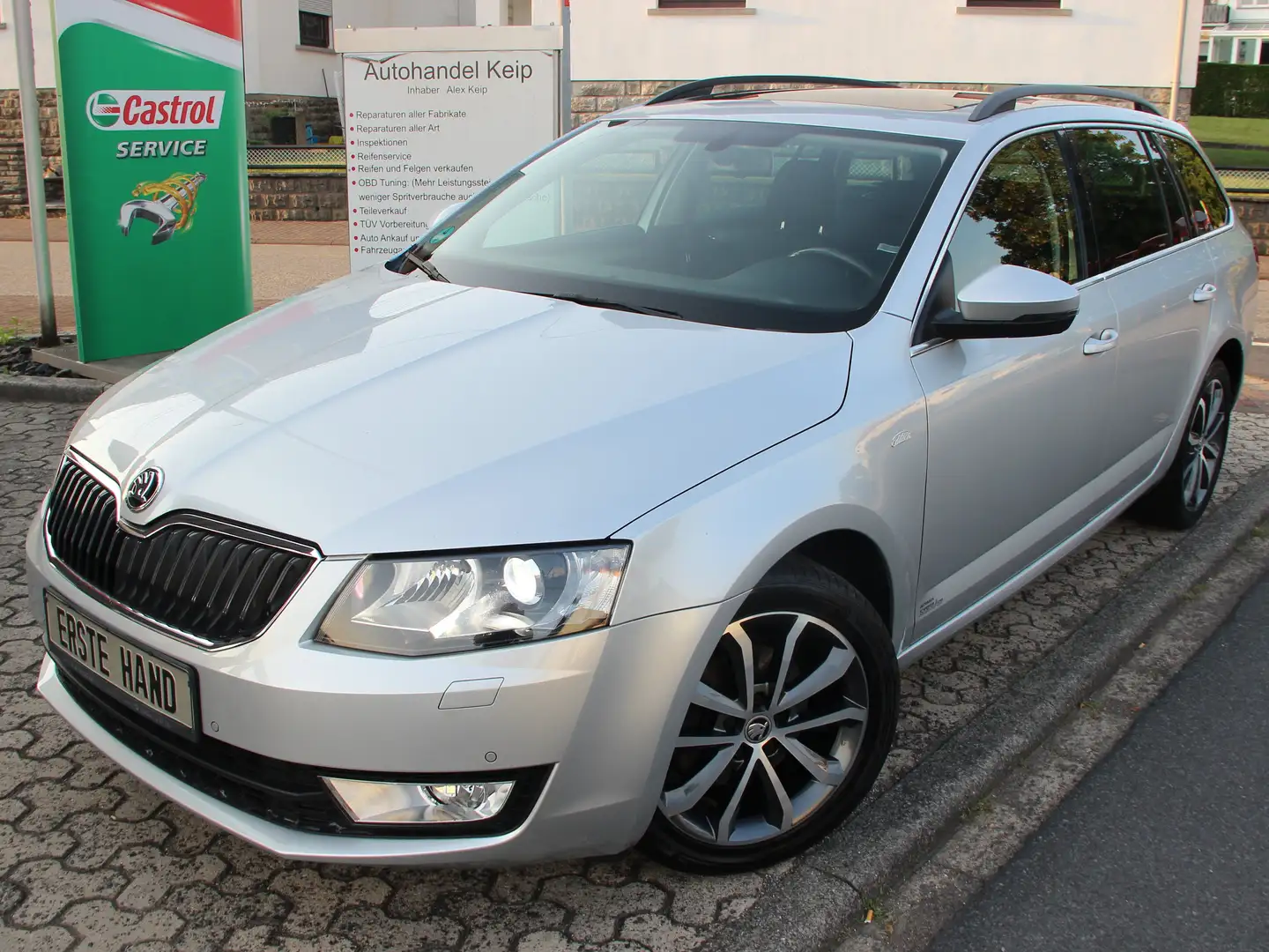 Skoda Octavia Edition Grau - 2