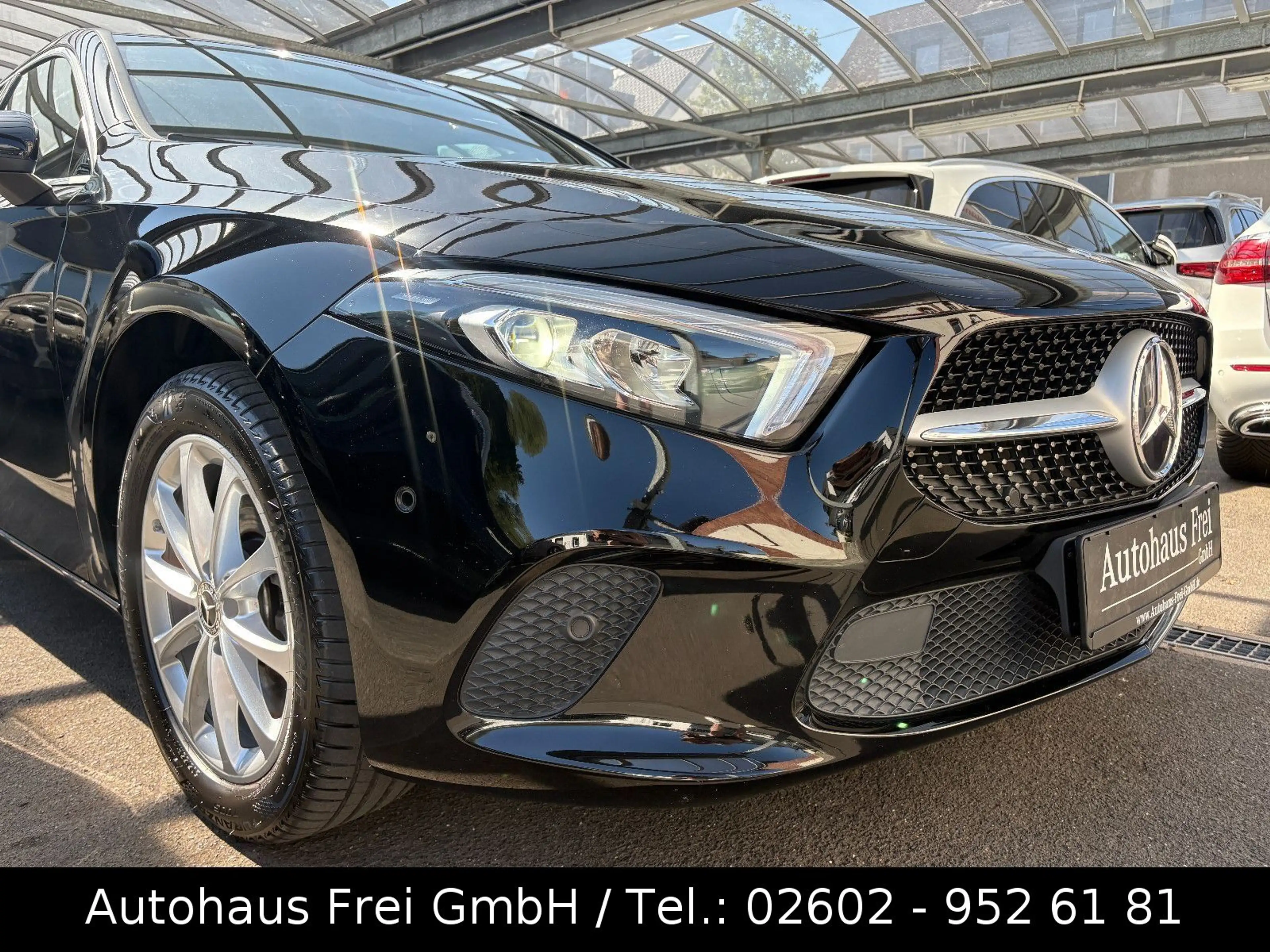 Mercedes-Benz A 250 e Progressive 1-HAND*LED*TEILLEDER*NAVI* — photo 10