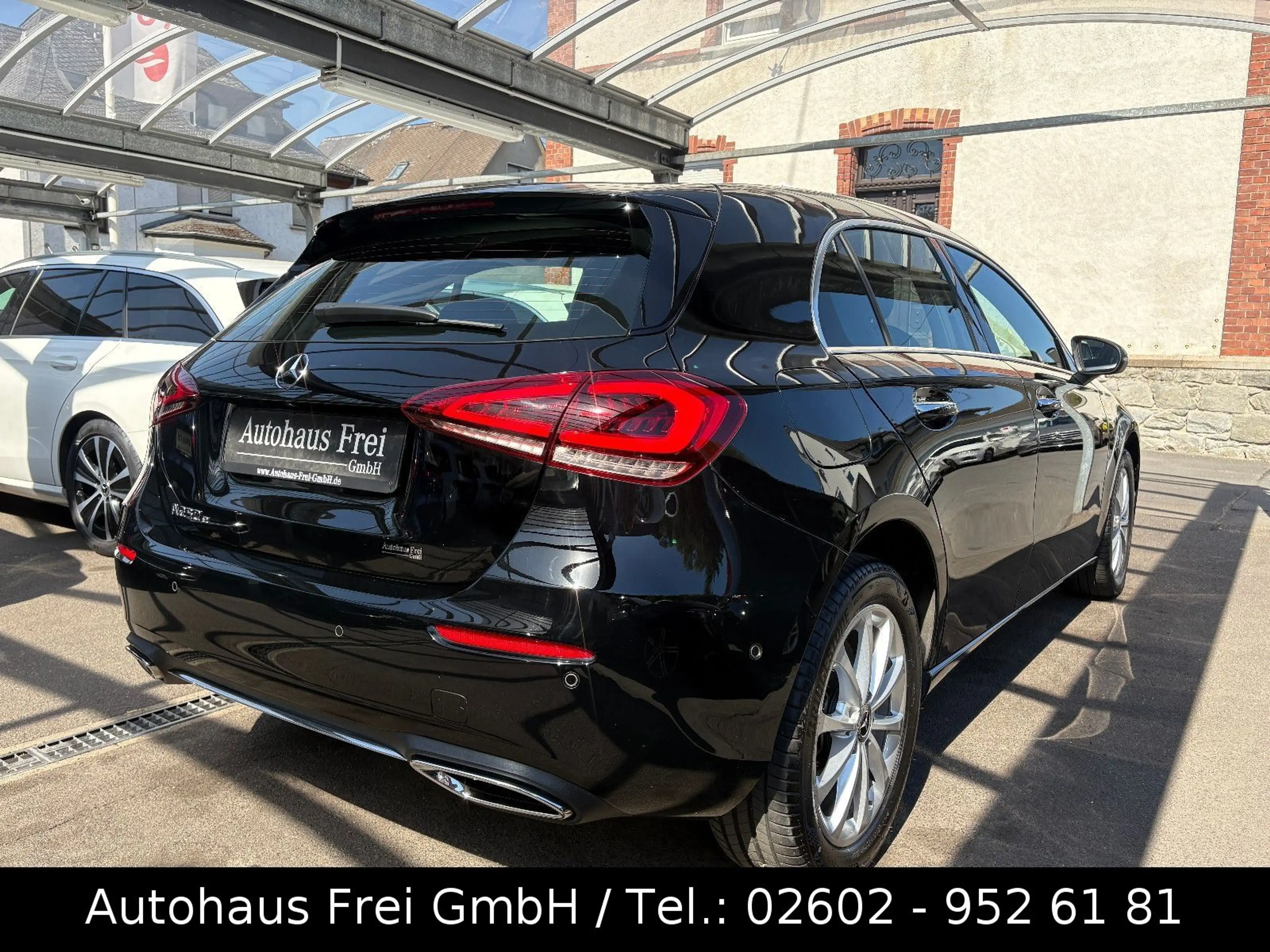 Mercedes-Benz A 250 e Progressive 1-HAND*LED*TEILLEDER*NAVI* — photo 9
