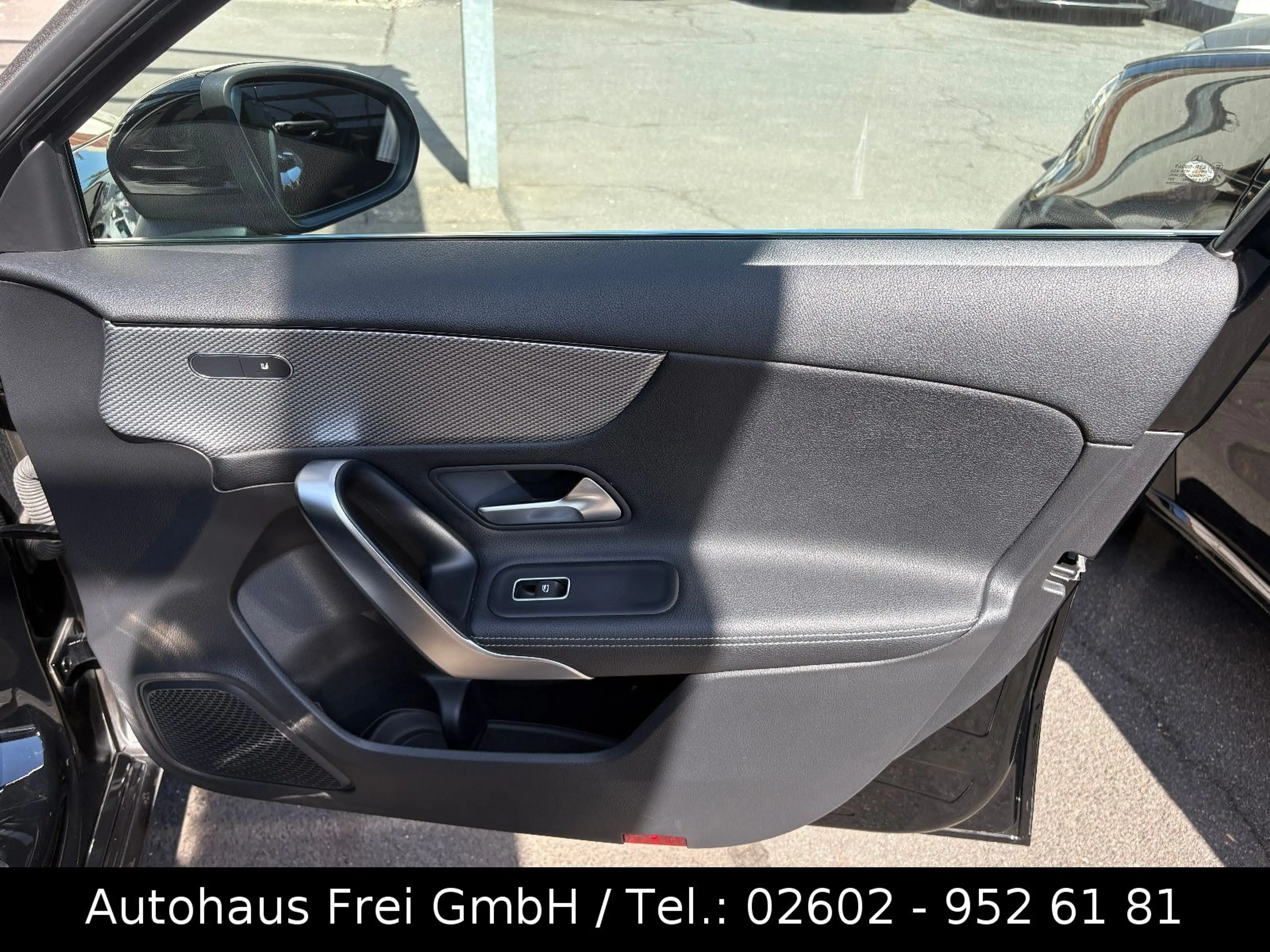Mercedes-Benz A 250 e Progressive 1-HAND*LED*TEILLEDER*NAVI* — photo 15