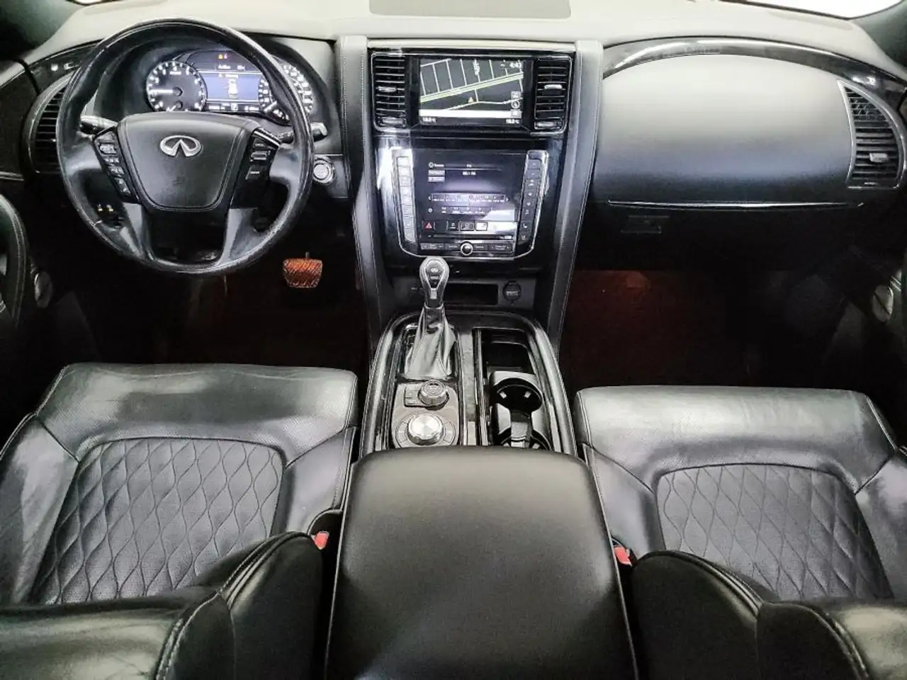 Infiniti QX80 fotografie Infiniti QX80