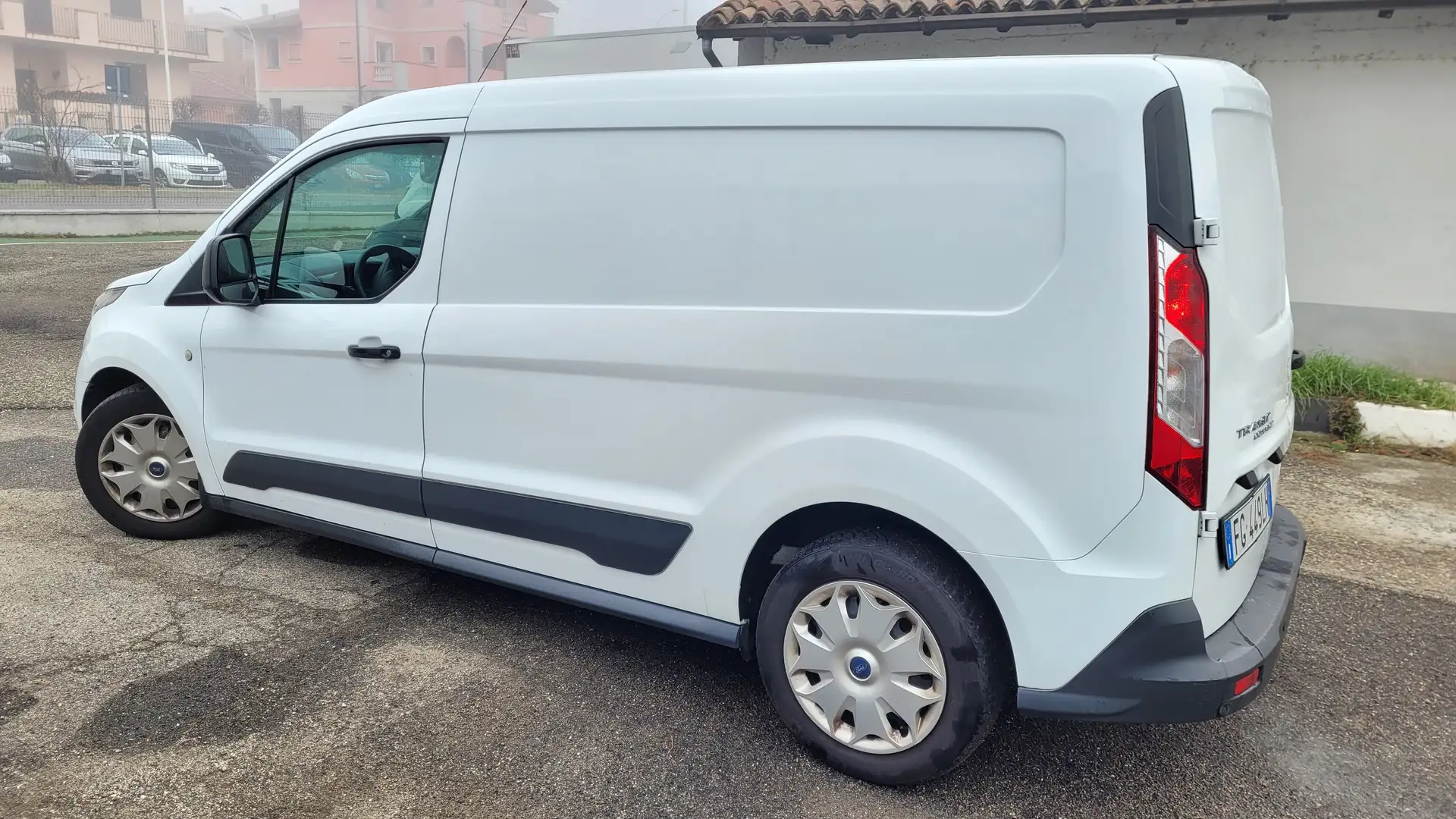 Ford Transit Connect 210 1.5 TDCi 100CV PL Furgone Entry 3POSTI p.lungo Wit - 2