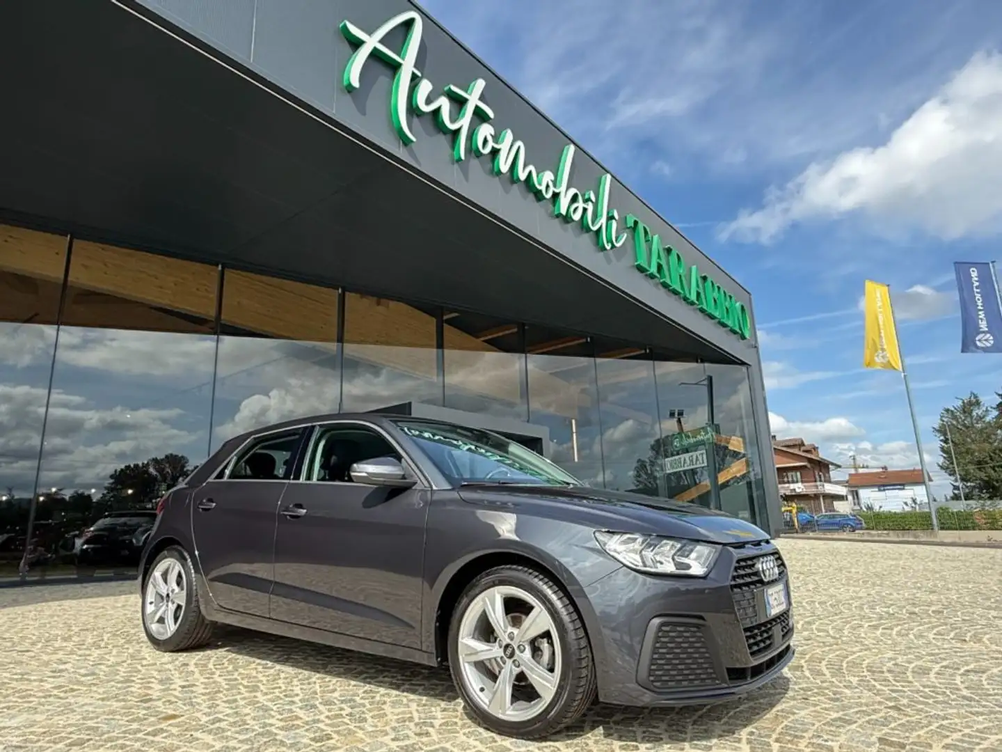 Audi A1 S TRONIC - OK NEOP - KM 65.000 - PROMO FINANZIAMEN Grau - 1