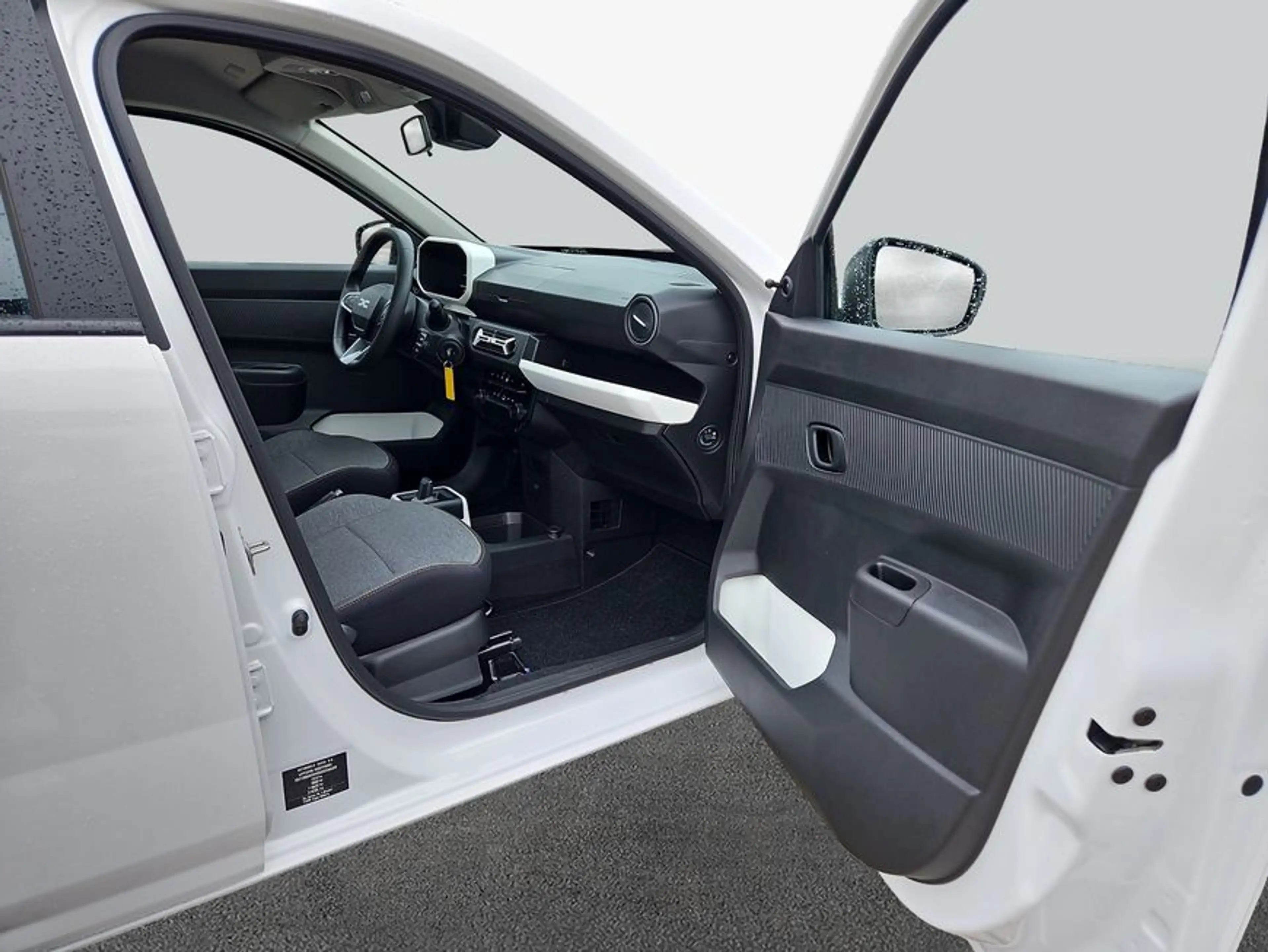 Dacia Spring Electric 45 Essential — photo 13