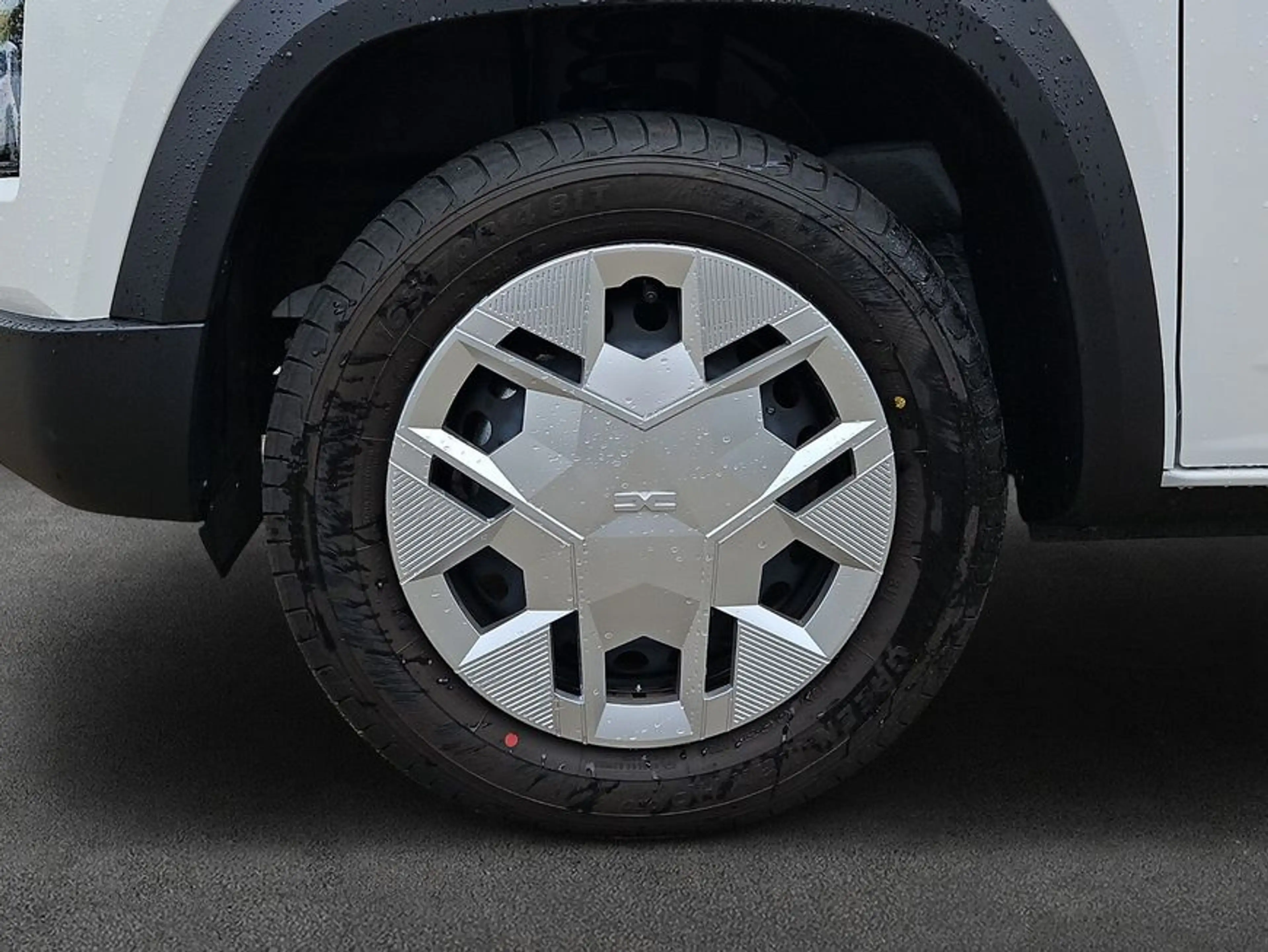 Dacia Spring Electric 45 Essential — photo 8