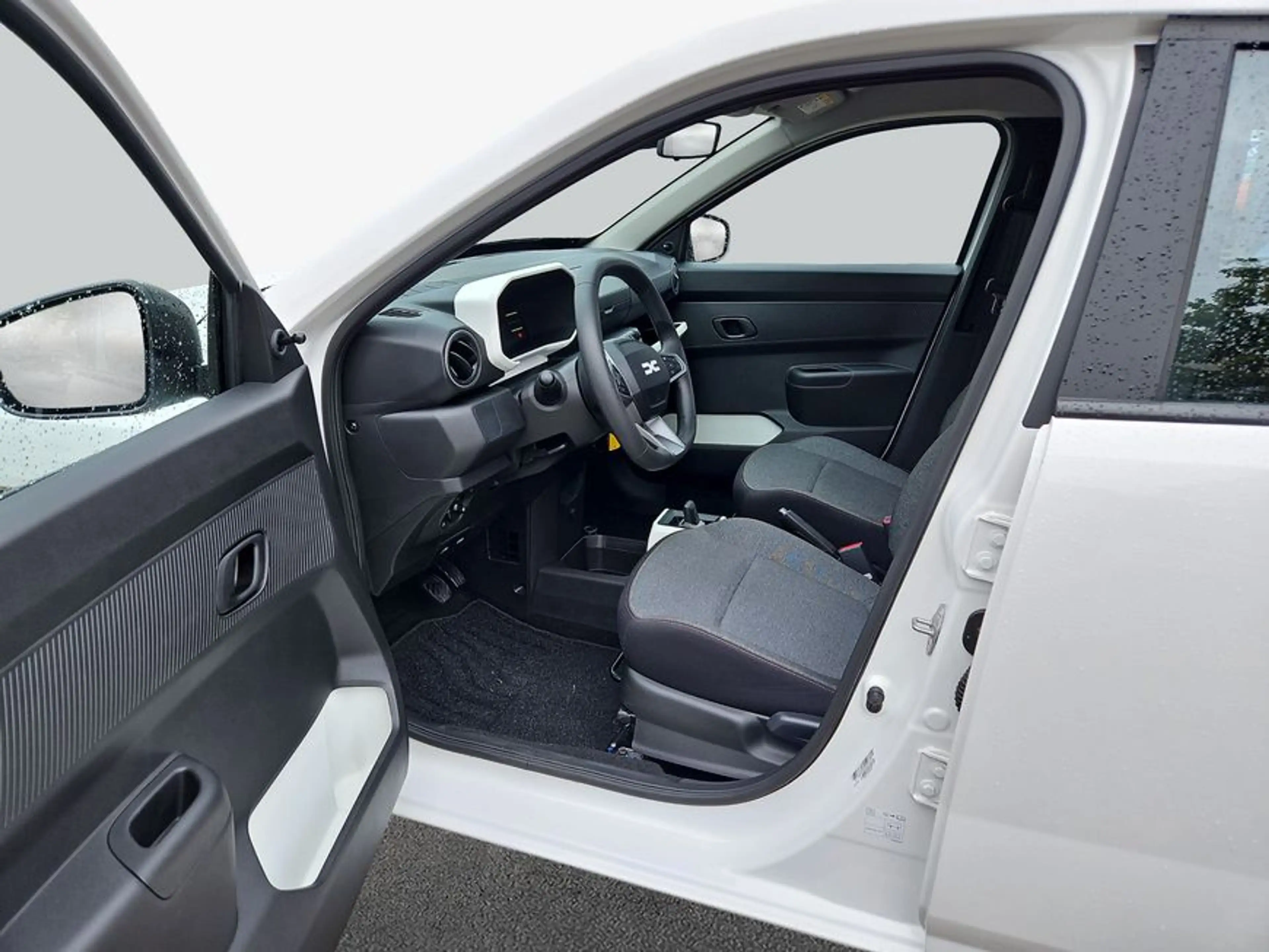 Dacia Spring Electric 45 Essential — photo 10