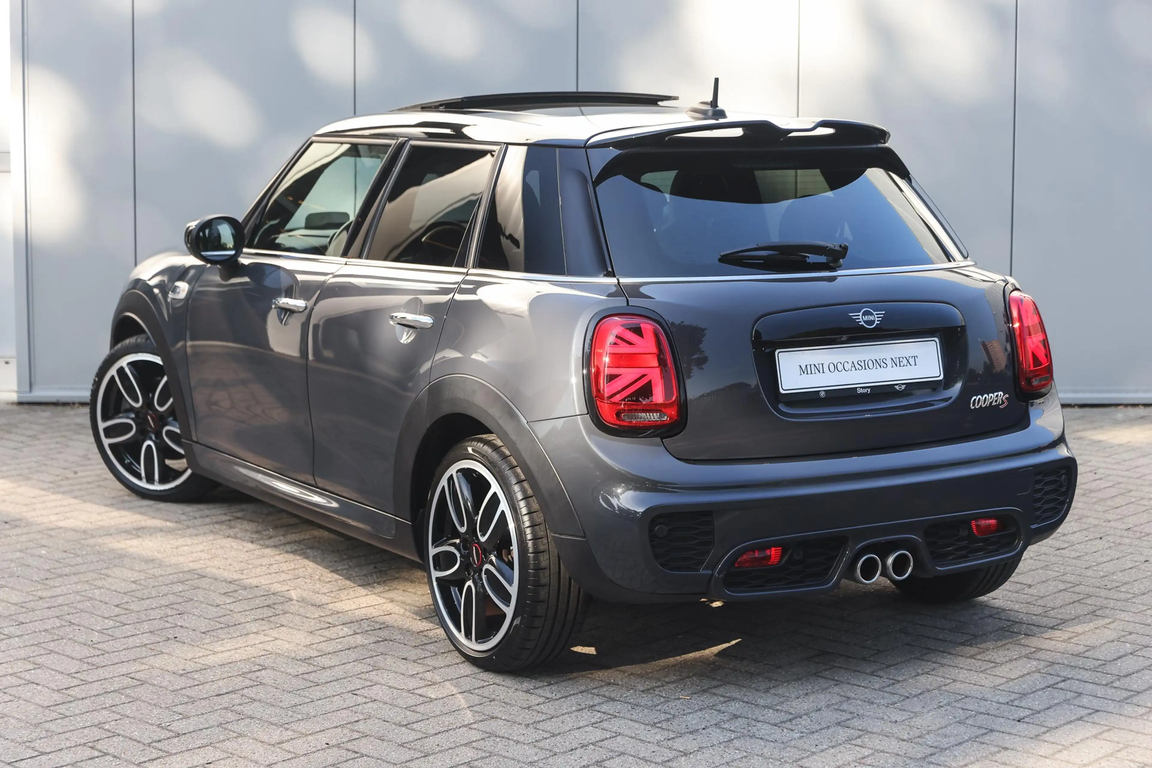 MINI Cooper S Hatchback Hammersmith Automaat / Panoramadak / Spo — photo 2