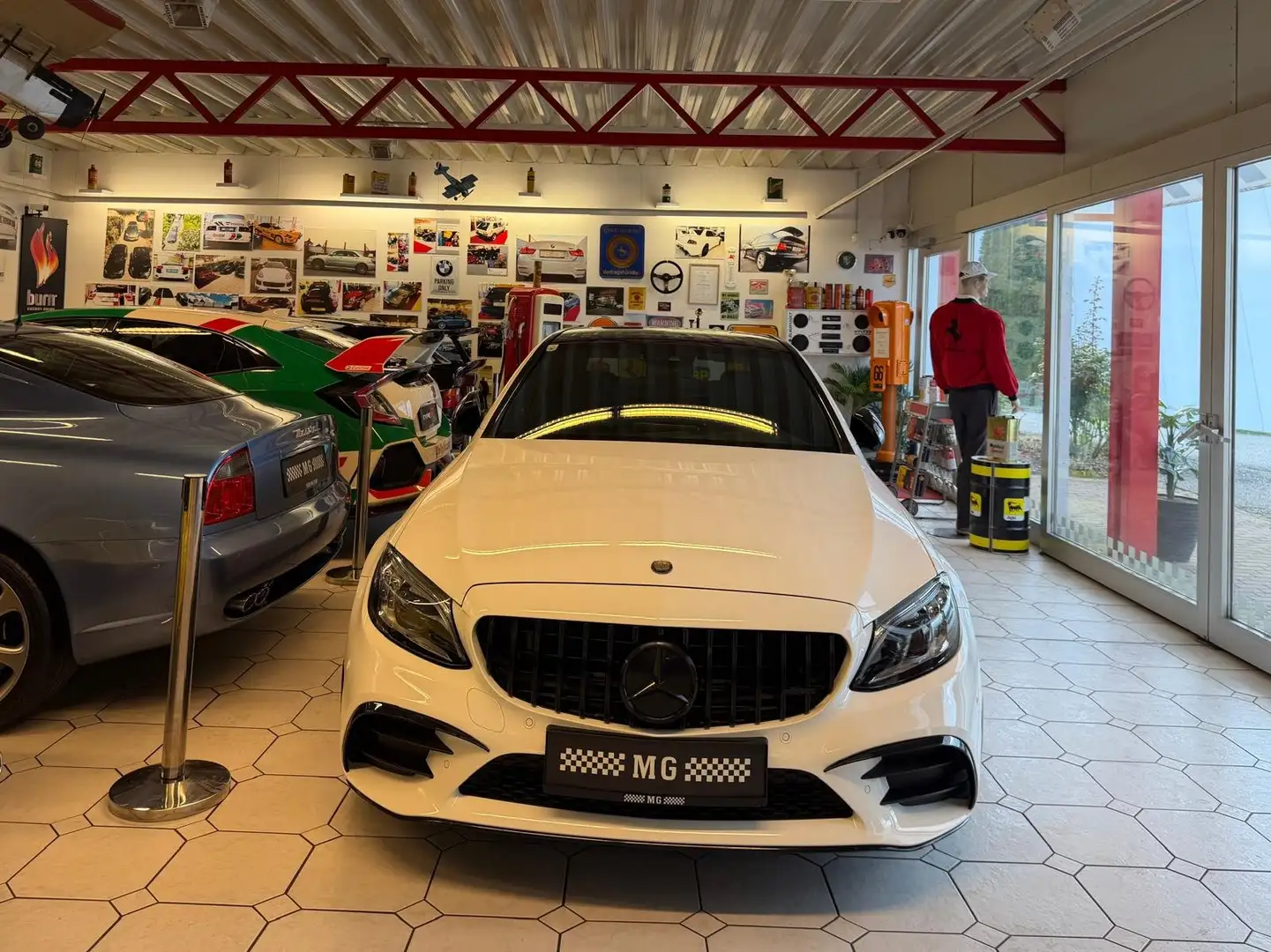 Mercedes-Benz C 200 C 200 AMG-Line + AMG-C43 Optik Weiß - 2