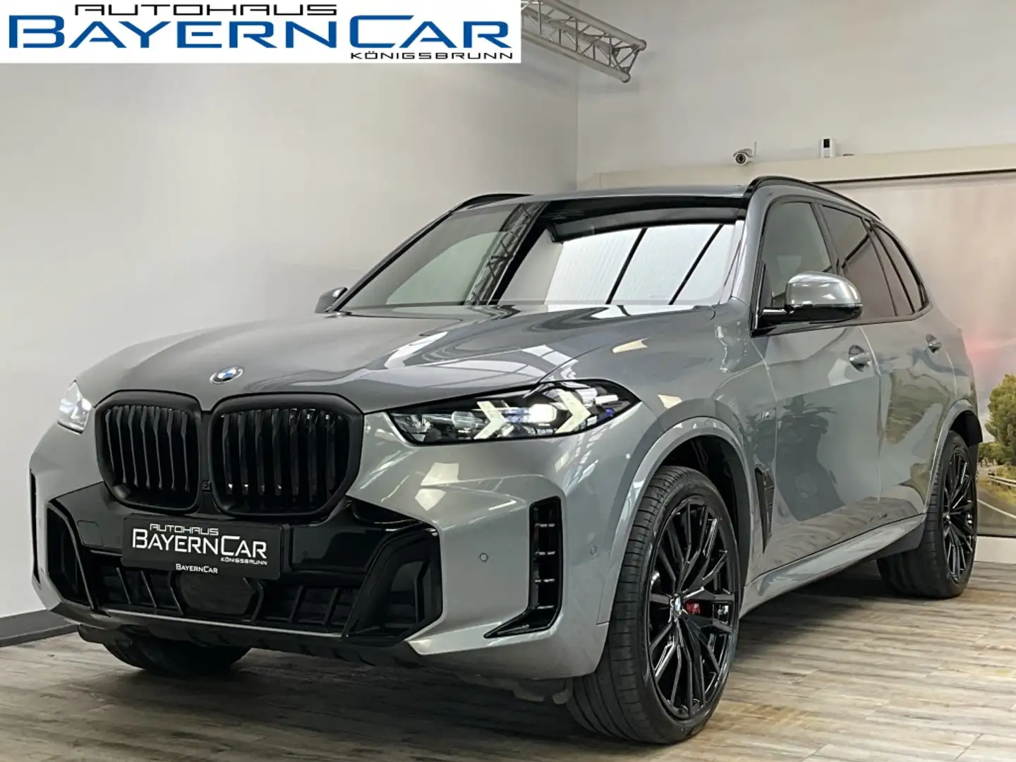 BMW X5 xDrive40d M Sport Pro 22Zoll AHK ACC 360° Šedá - 1