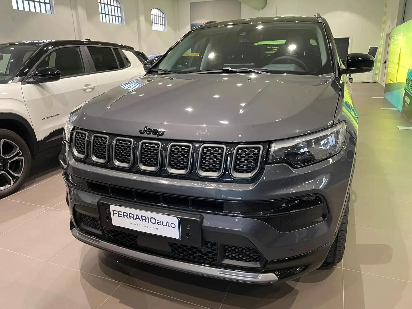 Jeep Compass 1.5 turbo t4 mhev Summit 2wd 130cv dct Blau - 2