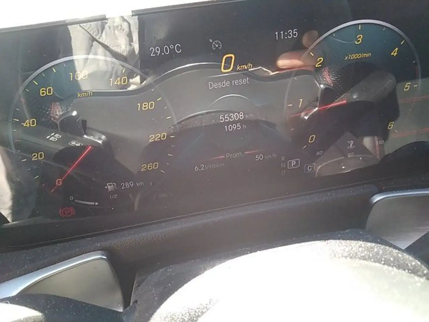Mercedes-Benz GLB 220 220d 4Matic 8G-DCT Roşu - 1