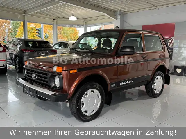 Lada Taiga Urban Plus *4x4*AHK*USB*