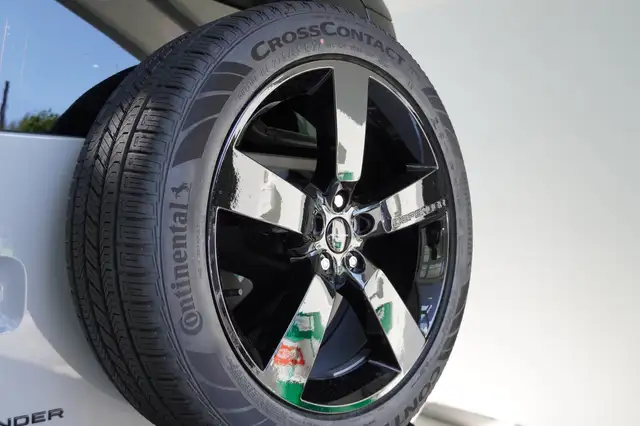 Land Rover Defender Defender 2.0PHEV X Dyn SE DAB AHK Ansicht 9