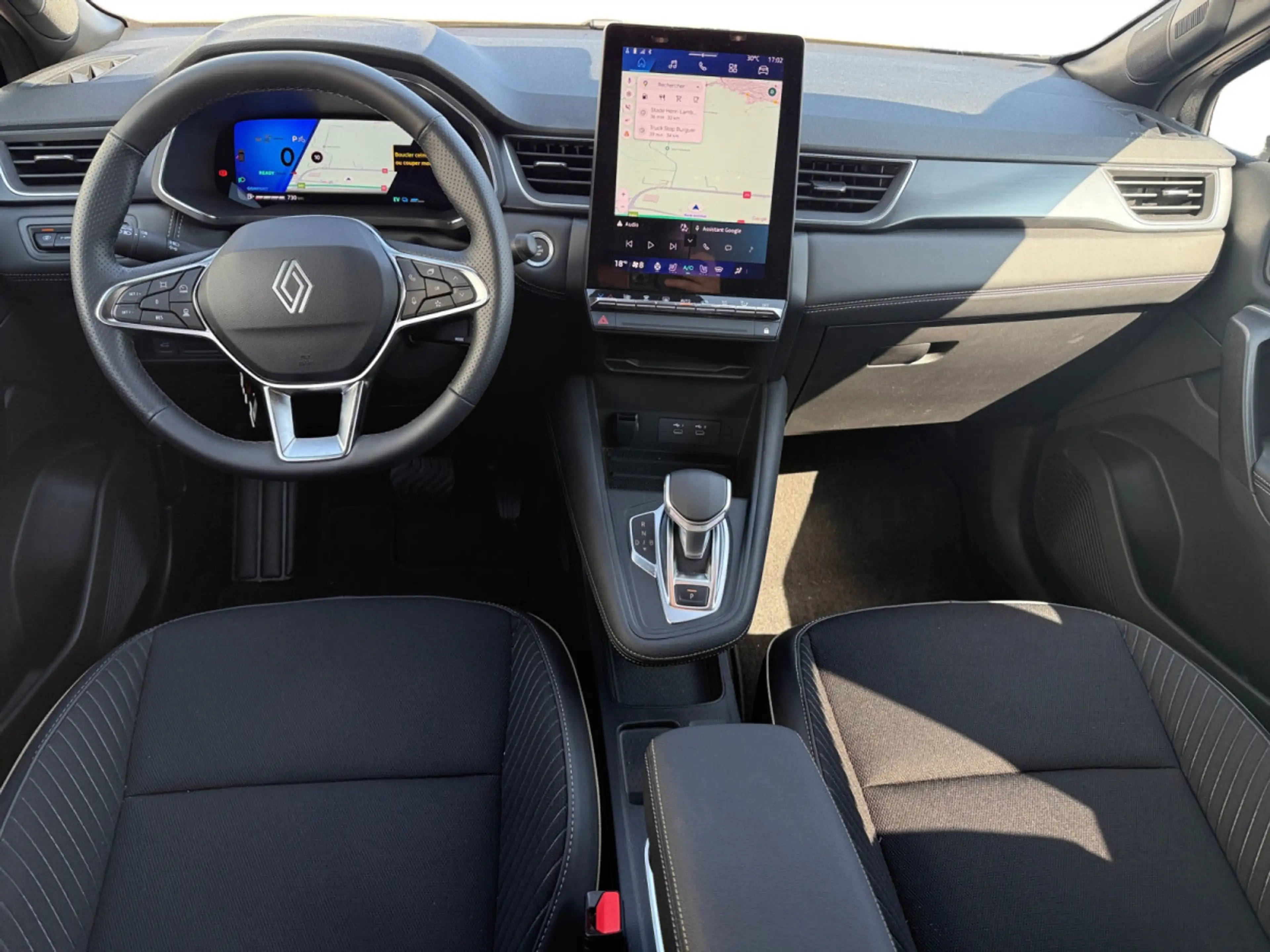 Renault Symbioz Iconic E-Tech full hybrid 145 hp — photo 7