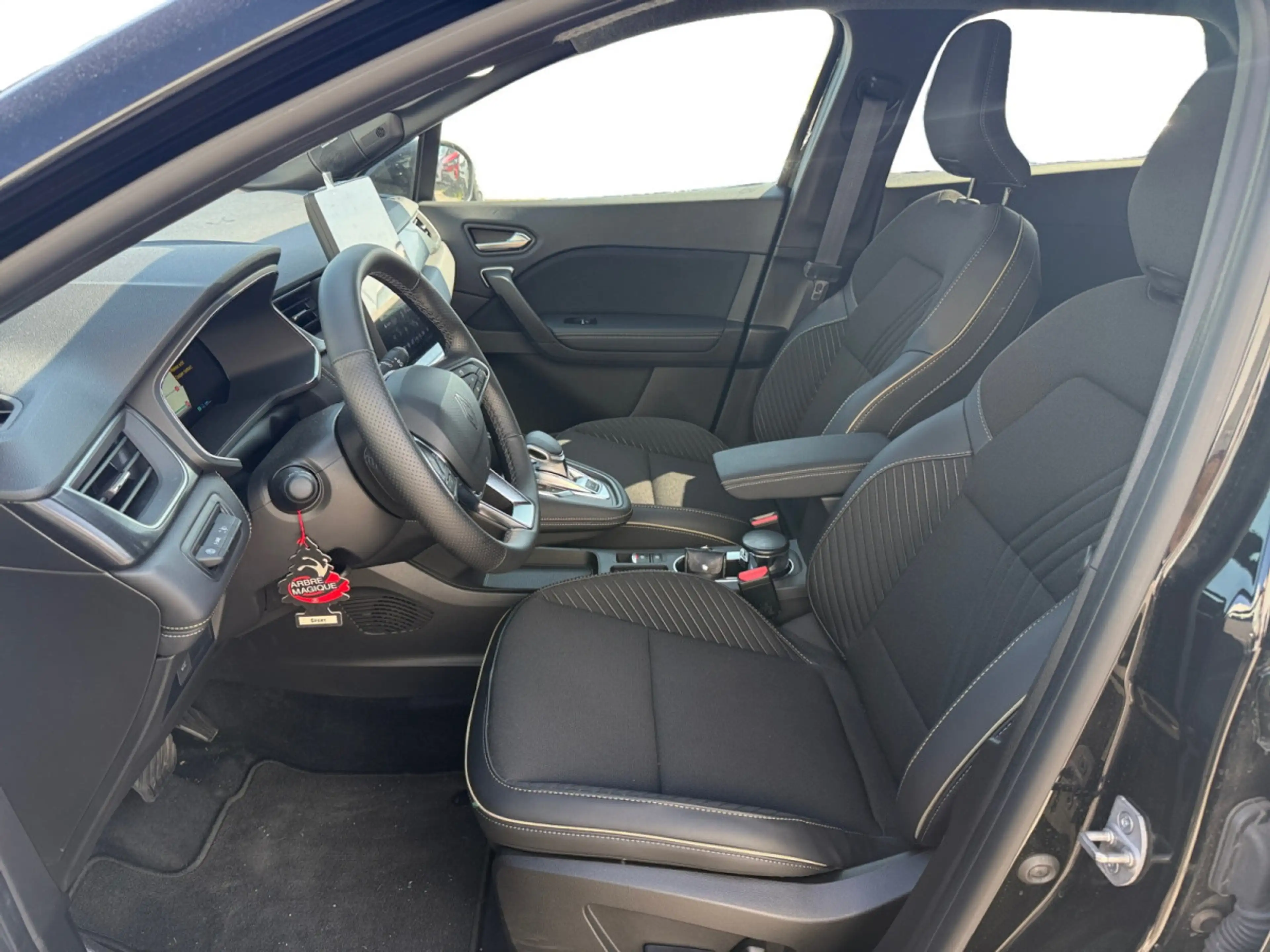 Renault Symbioz Iconic E-Tech full hybrid 145 hp — photo 6