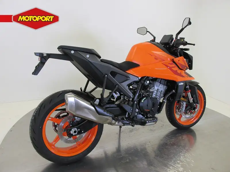 KTM 990 Duke - foto 5