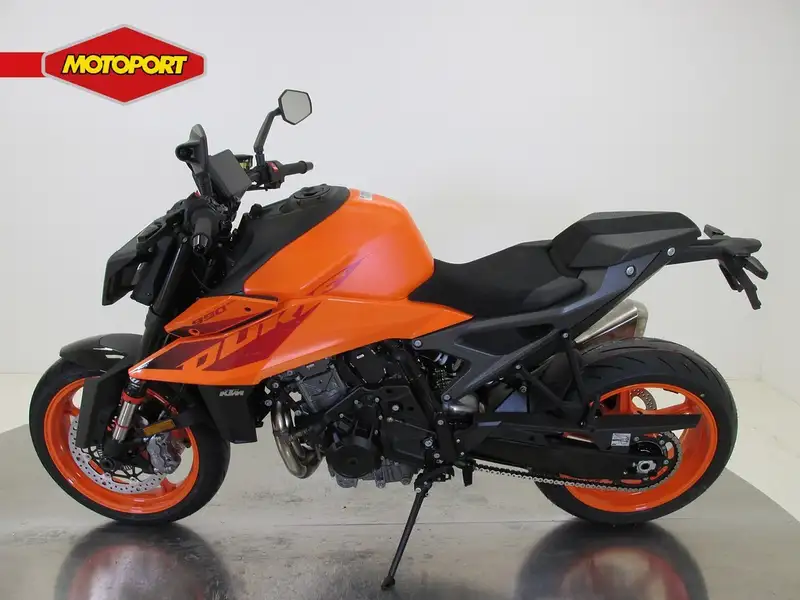 KTM 990 Duke - foto 4