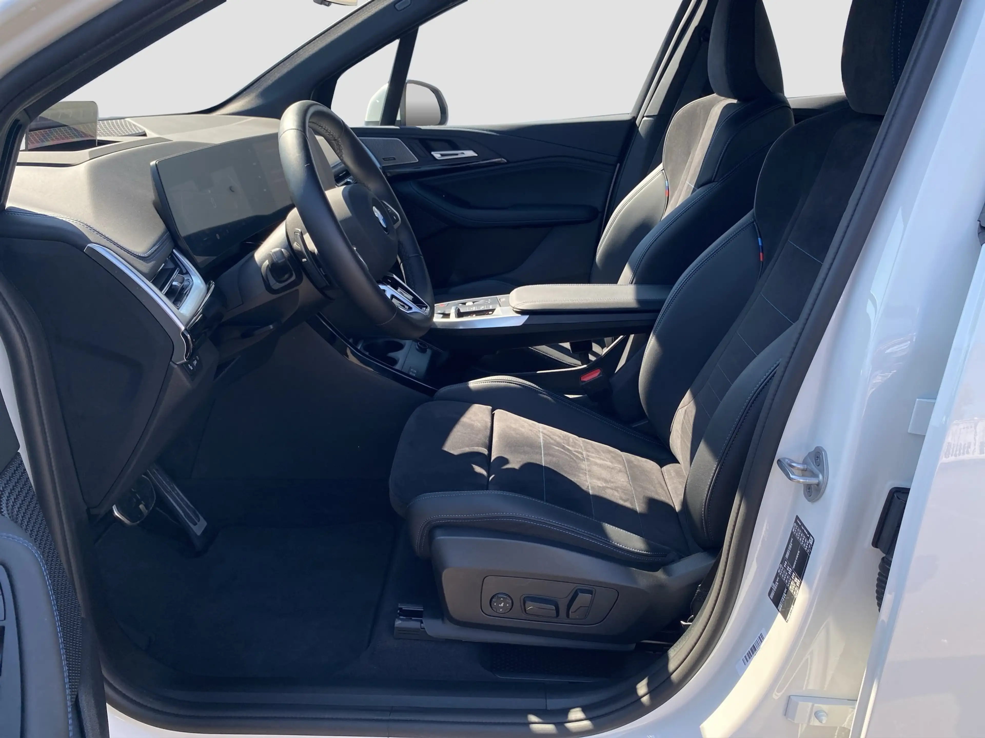 BMW 220 220i Active Tourer ///M-Sport ACC ParkA+ AHK — photo 11