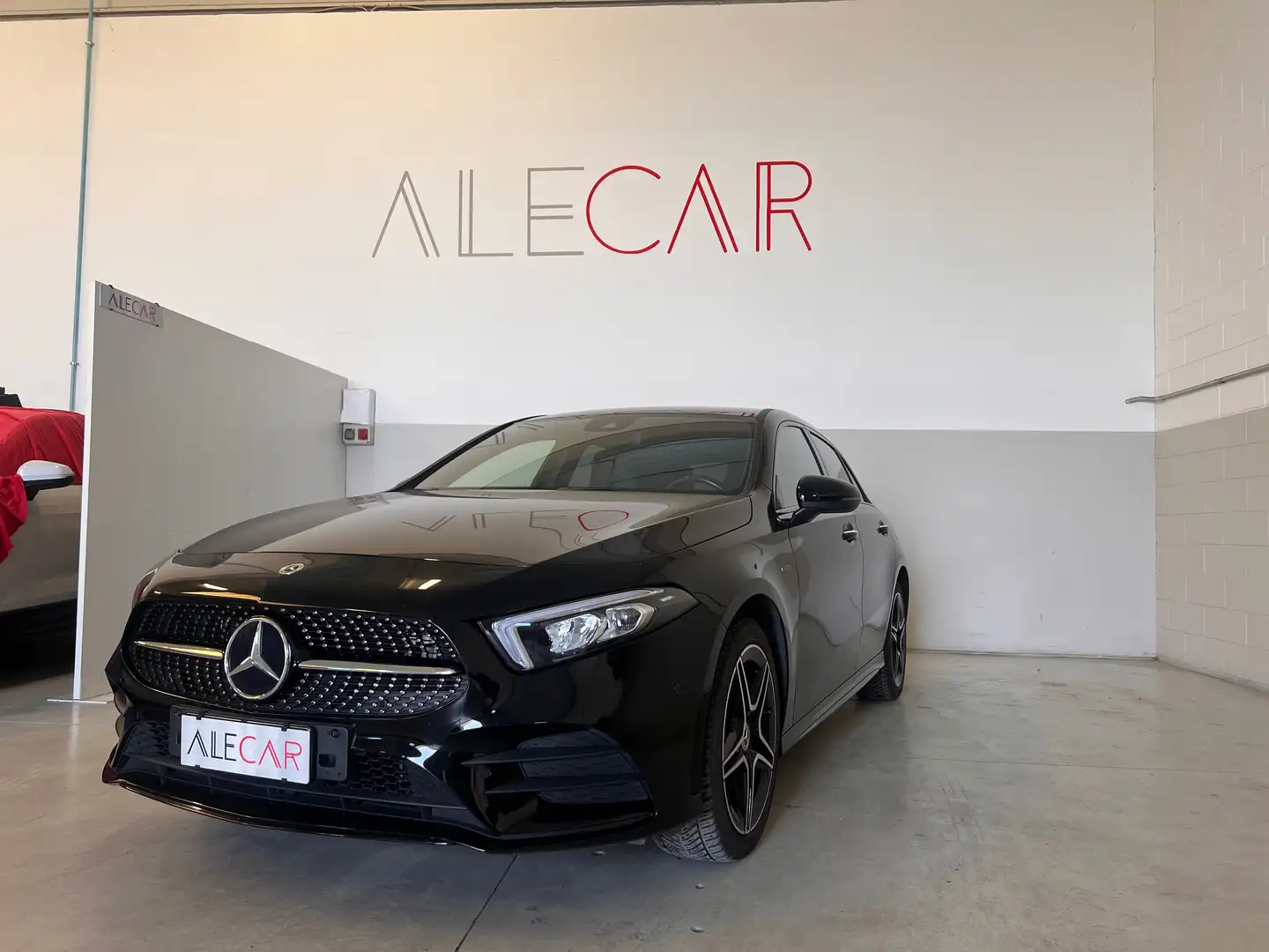 Mercedes-Benz A 250 A 250 e phev (eq-power) Premium auto Schwarz - 1