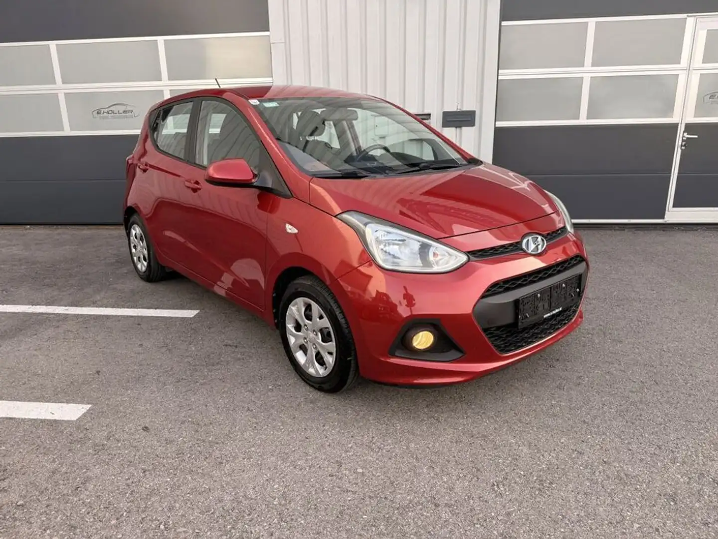 Hyundai i10 Comfort Rot - 2