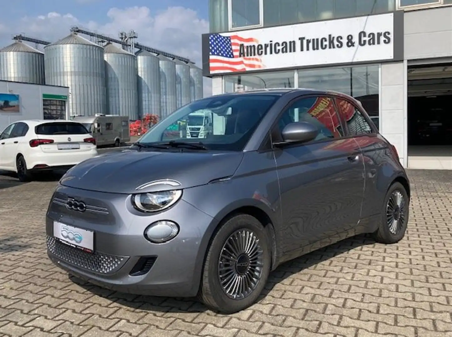 Fiat 500e Icon 42 kWh/Navi/Keyless/Kamera Grau - 2