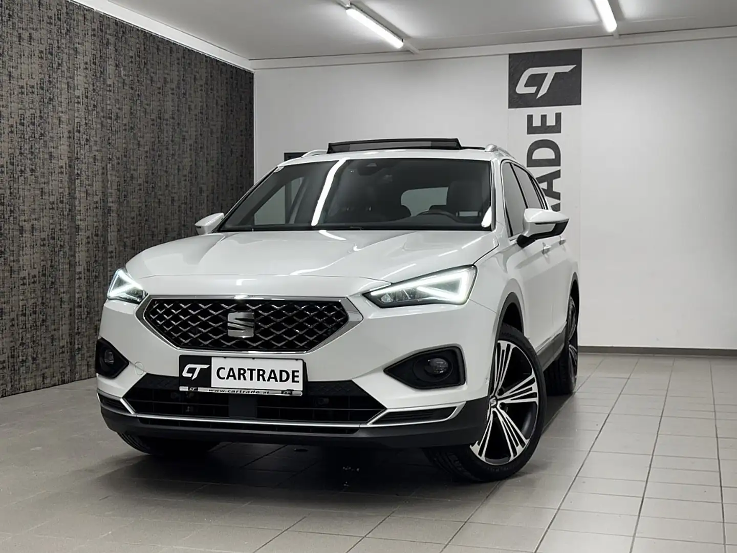 SEAT Tarraco 2,0 TDI Xcellence DSG 4Drive /LED/PANORAMAD./ V... White - 1