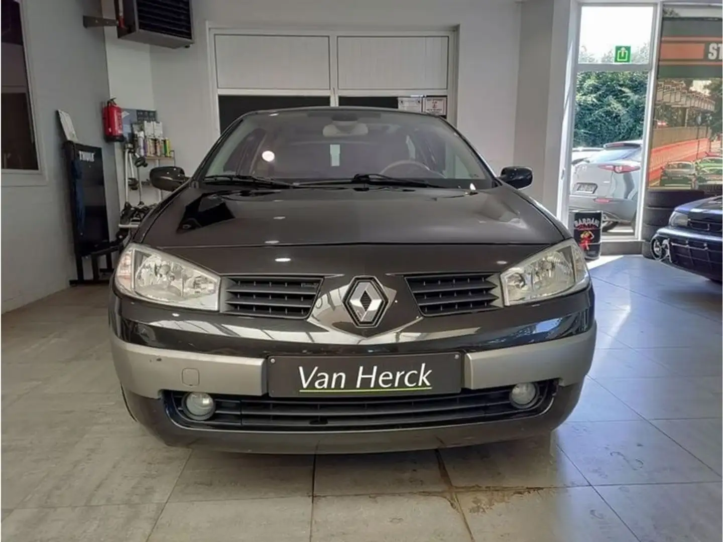 Renault Megane 16V Dynamique Luxe Aut. Negro - 2