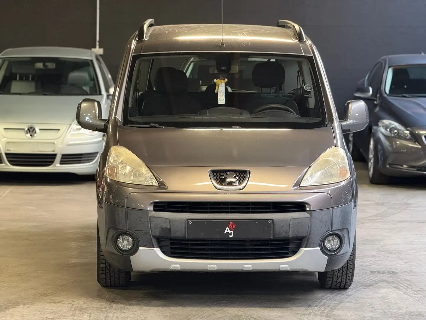 Peugeot Partner Tepee HDi FAP 90 Tendance Grau - 2