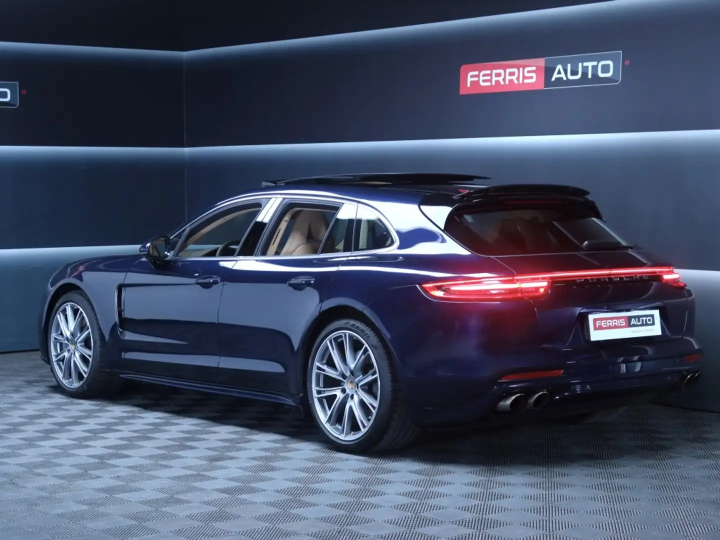 Porsche Panamera 4S Sport Turismo Bleu - 2