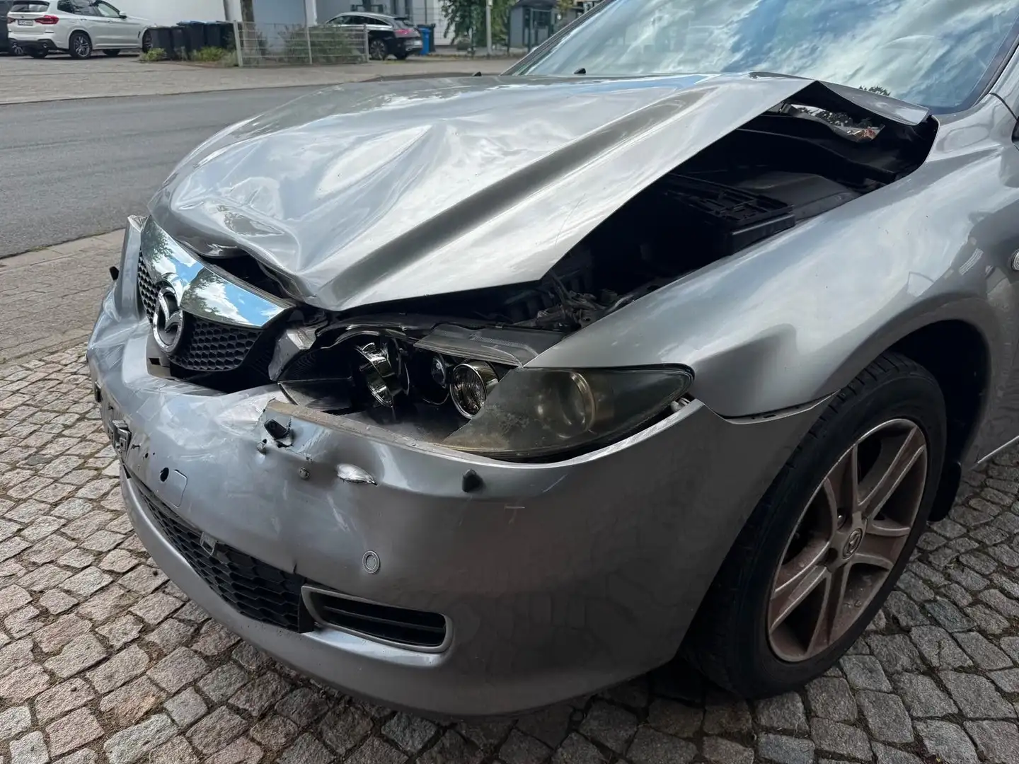 Mazda 6 Kombi 1.8 Sport Active Gris - 2