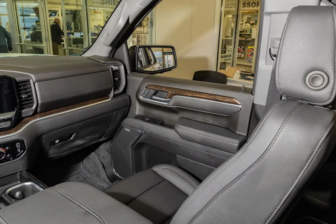 GMC Sierra 1500 снимка GMC Sierra 1500