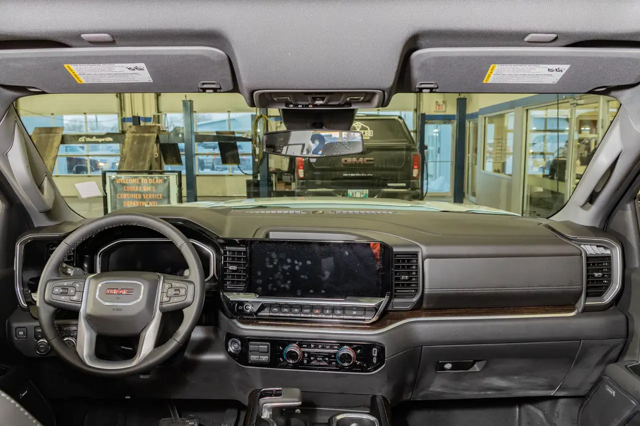 GMC Sierra 1500 снимка GMC Sierra 1500