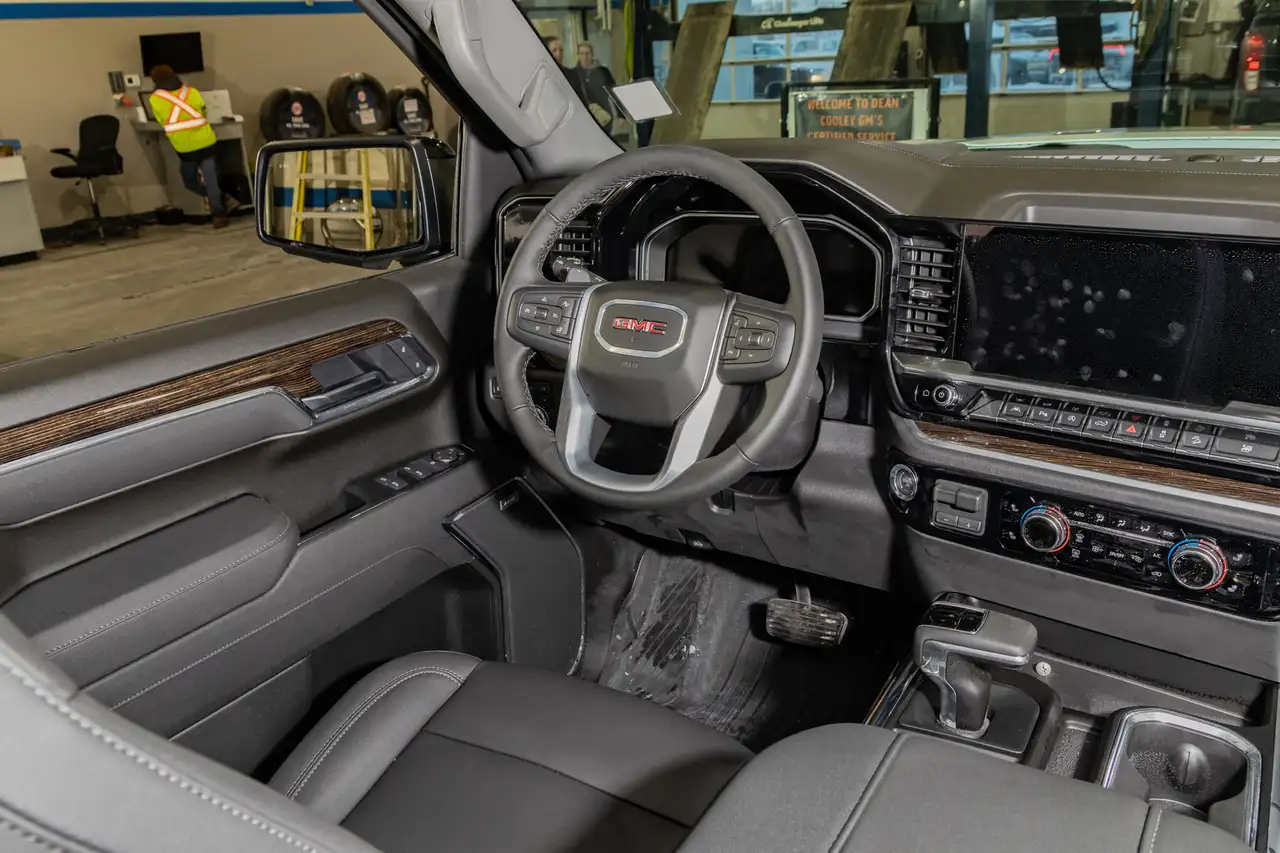 GMC Sierra 1500 снимка GMC Sierra 1500