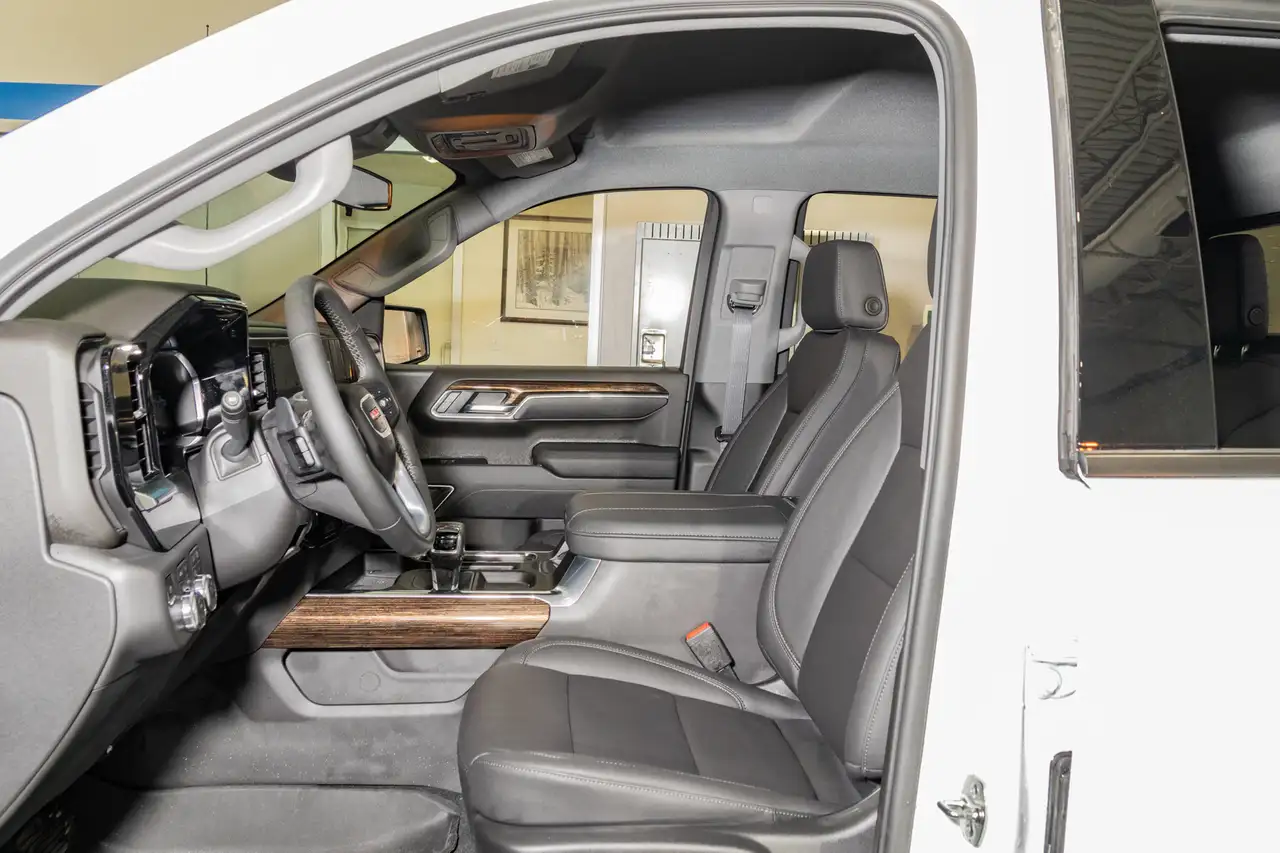 GMC Sierra 1500 снимка GMC Sierra 1500