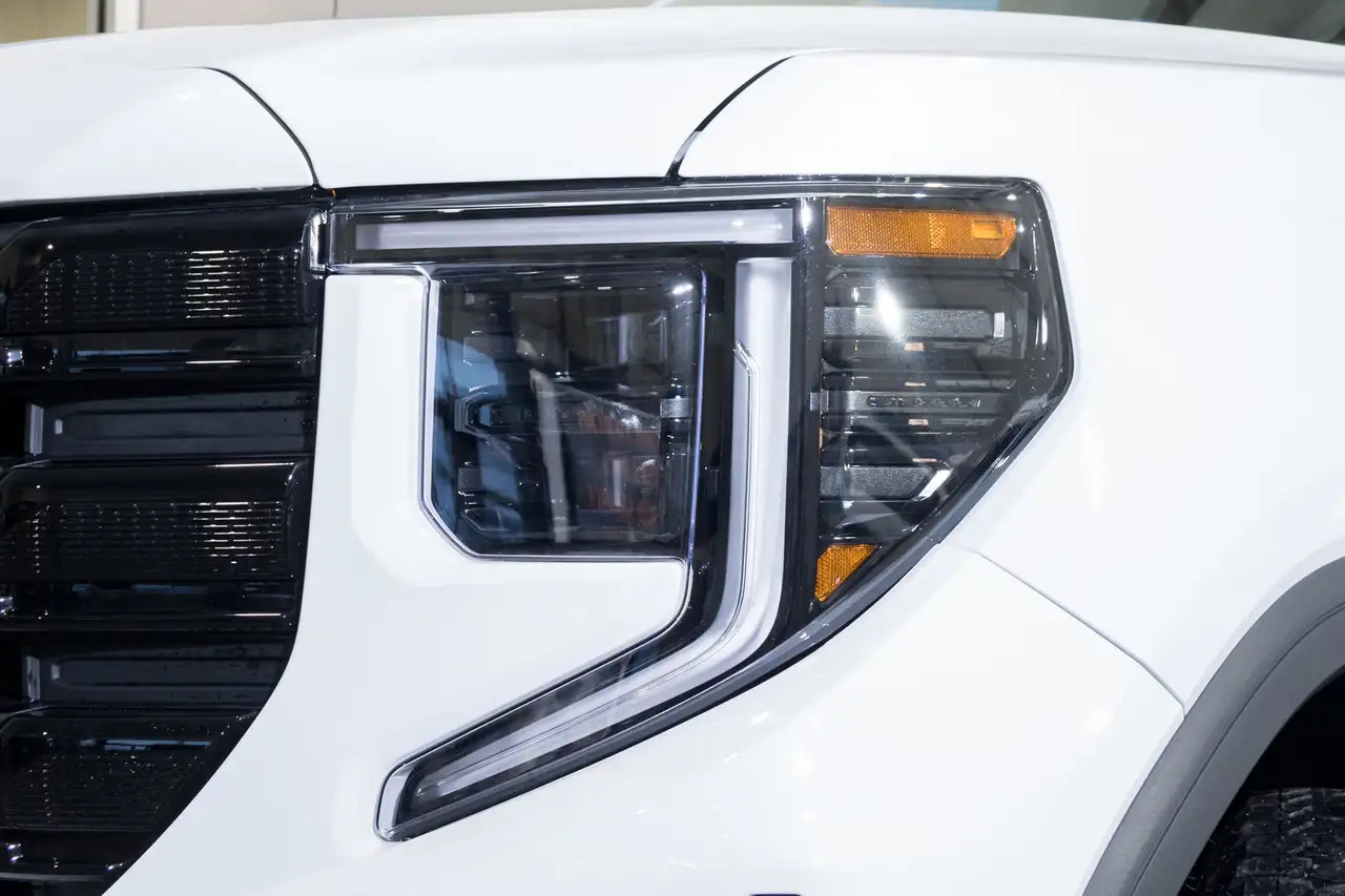 GMC Sierra 1500 снимка GMC Sierra 1500