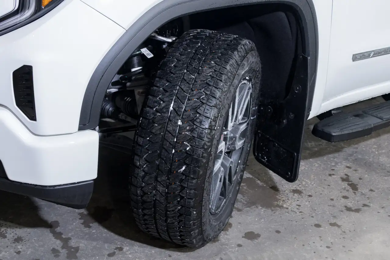 GMC Sierra 1500 снимка GMC Sierra 1500