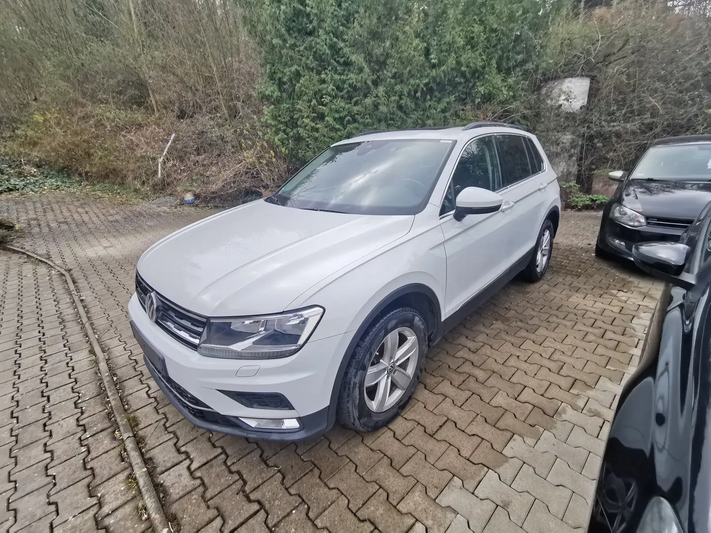 Volkswagen Tiguan 2.0 TDI SCR 4Motion (BlueMotion) Bitte LESEN!! Blanc - 1