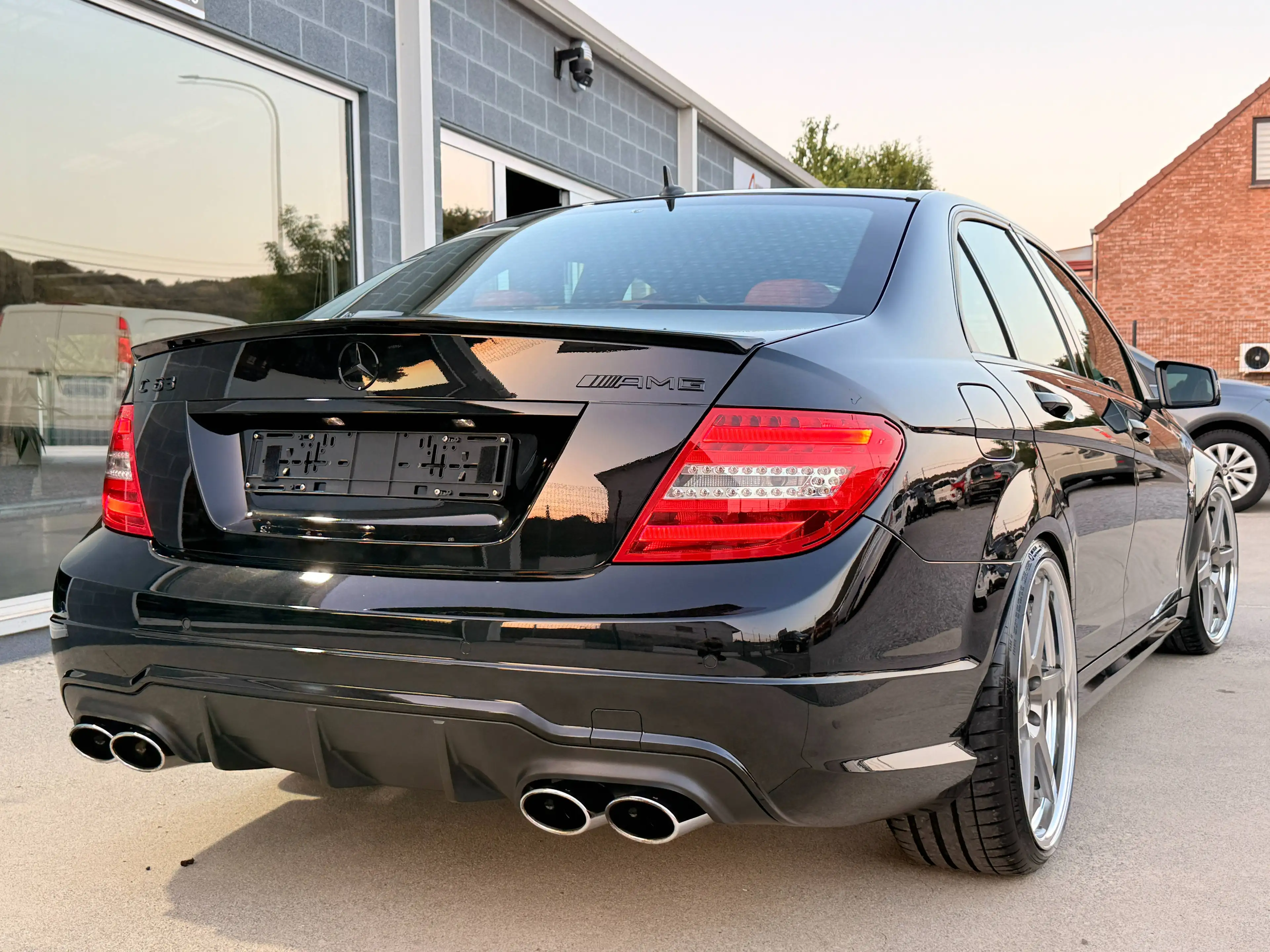 Mercedes-Benz C 63 AMG C 63 AMG**Unique**Etat Neuf**Historique**Work**Full Black** — photo 8