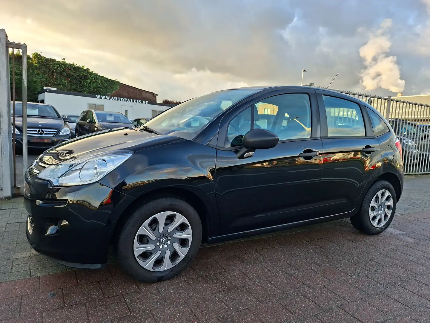 Citroen C3 C3 VTi 68 Selection Zwart - 2