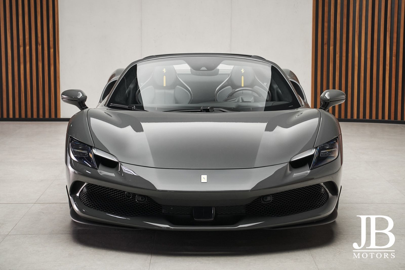 Ferrari 296 GTS Lift LED Racing Seats Passenger Dipl. — photo 3
