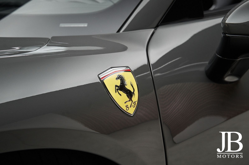 Ferrari 296 GTS Lift LED Racing Seats Passenger Dipl. — photo 10