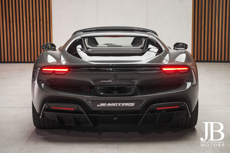 Ferrari 296 GTS Lift LED Racing Seats Passenger Dipl. — photo 12