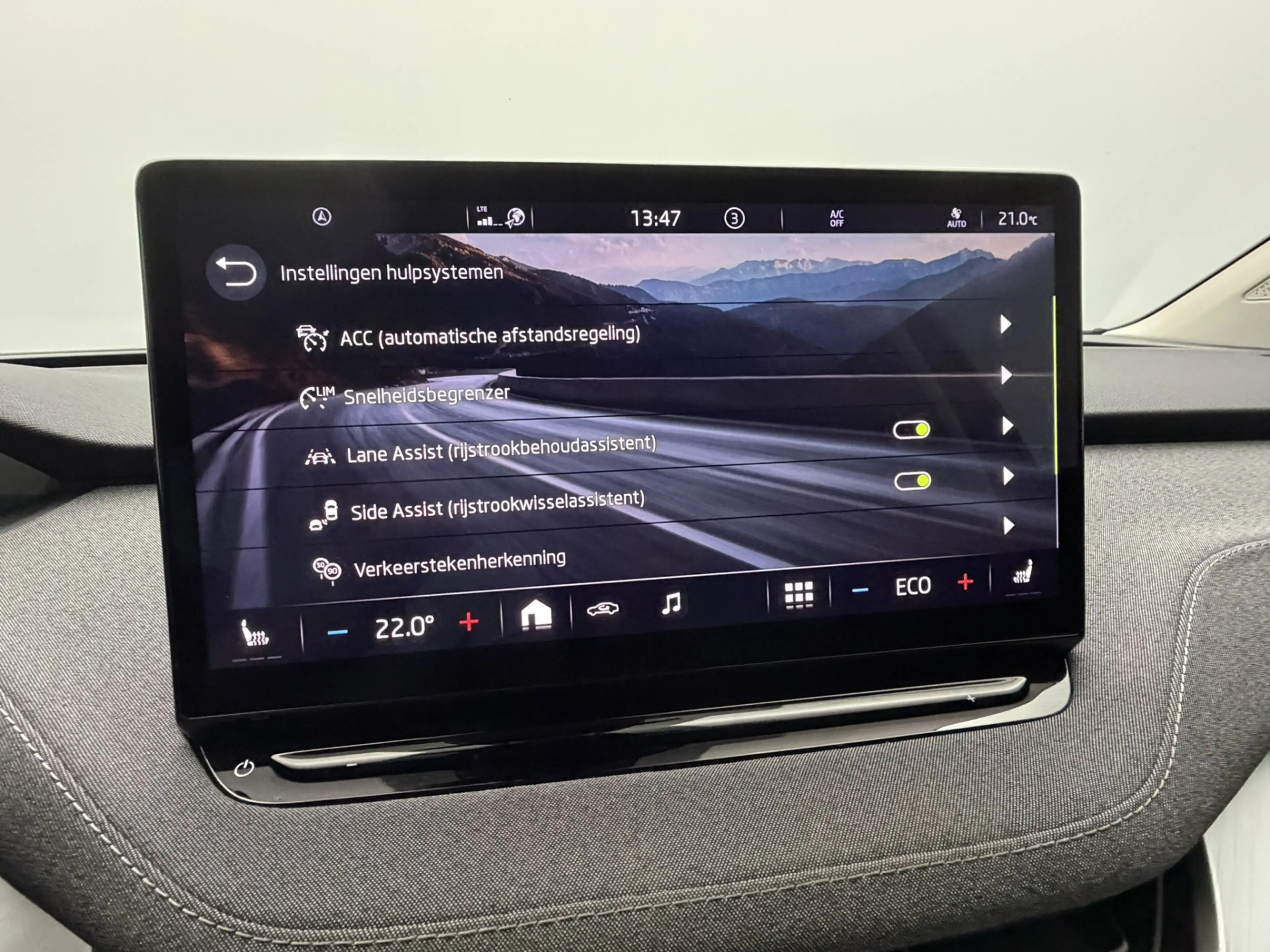 Skoda Enyaq iV 60 SOH 93,2% | Trekhaak | Camera | Navigatie | — photo 14