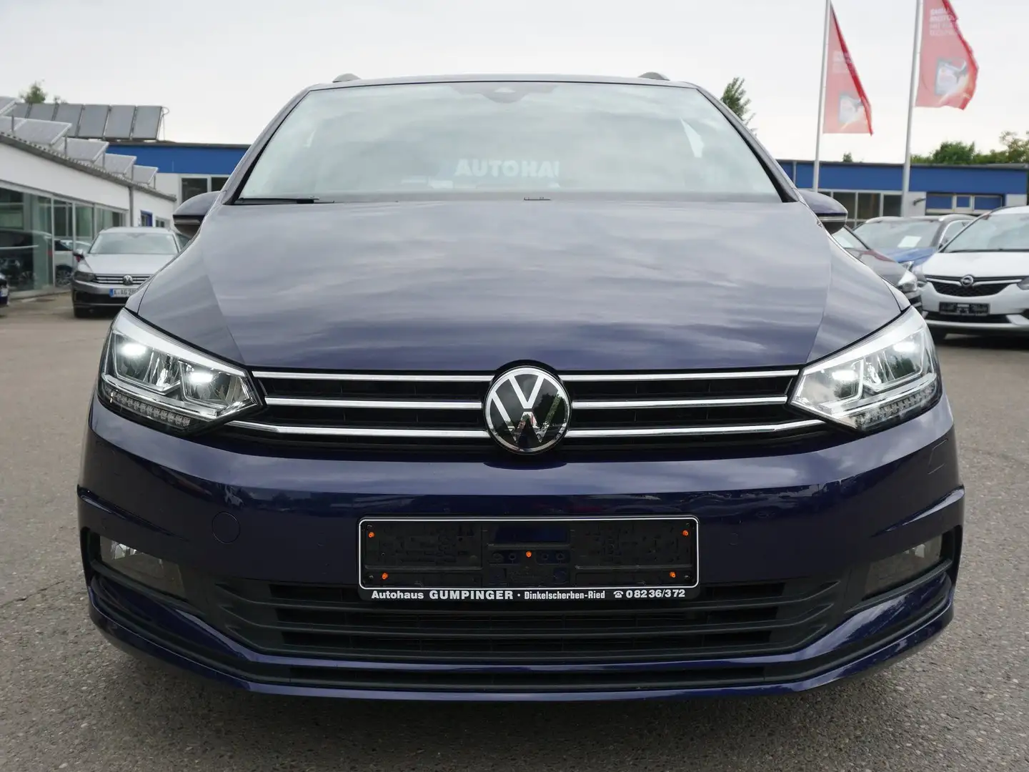 Volkswagen Touran 1.5 TSI ACT OPF DSG Comfortline 7 Sitze ! Pano Blau - 2