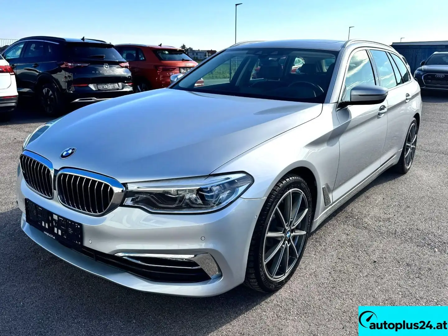 BMW 530 xDrive Touring Aut. Silber - 1