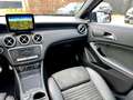Mercedes-Benz A 180 AMG / AUTOMAAT / SPORTUITLAAT / PANO Blauw - thumbnail 19