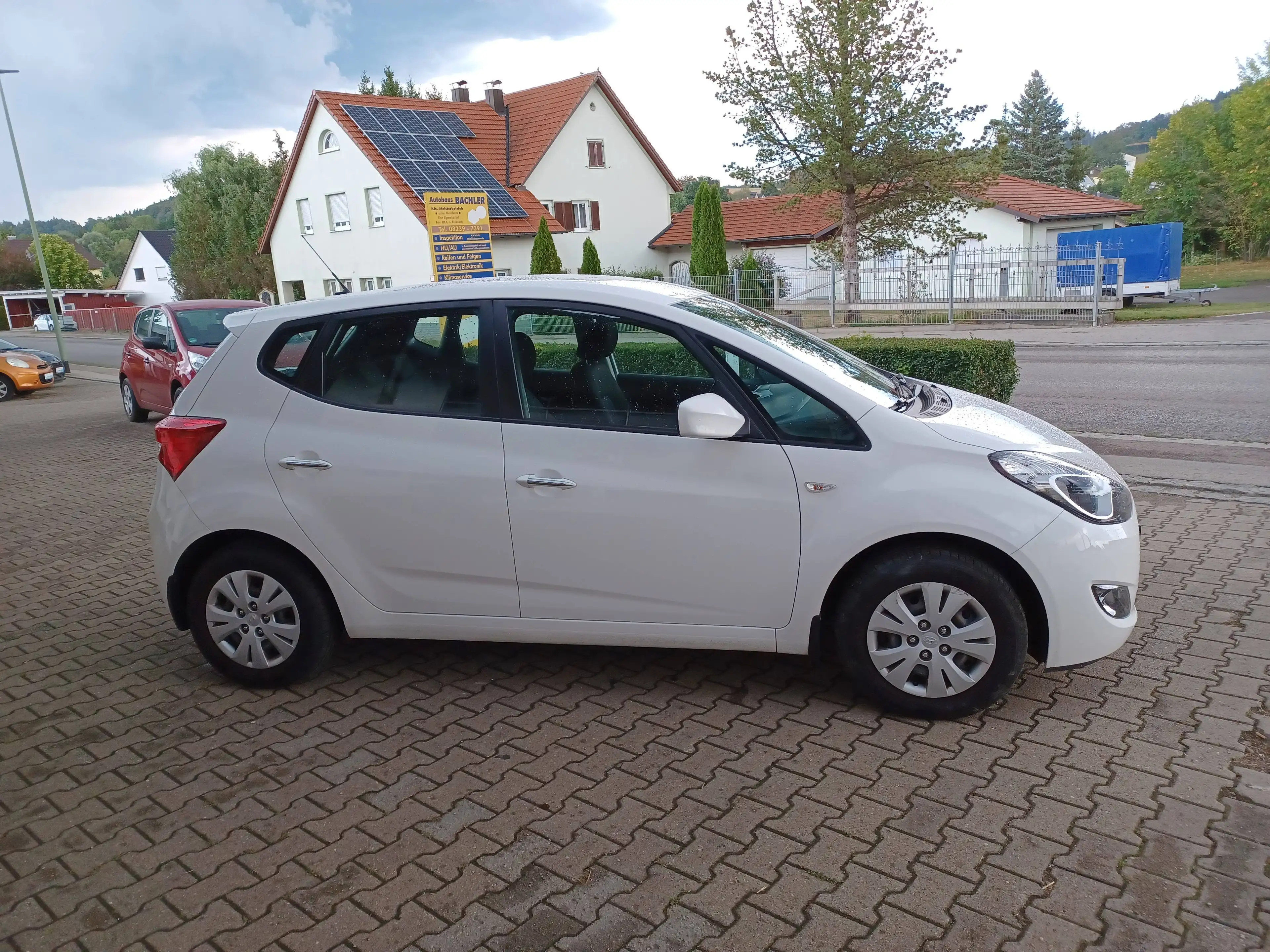 Hyundai iX20 1.Hd.~unfallfrei~HU neu~Klima~ele. FH+Spiegel~ — photo 4